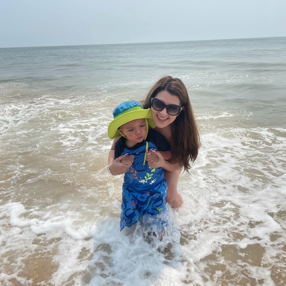 Meet your Posher, Daniella - Picture 4 of 10